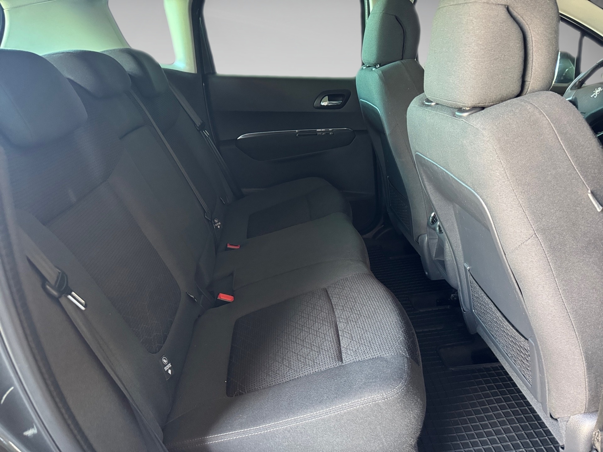 6937ff2f752d0d449dbf8570